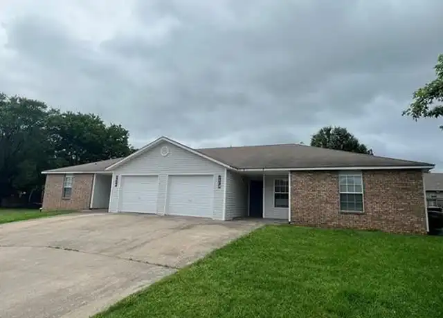 Property at 1374 N Chickadee Ave, Fayetteville, AR, 72704, 3 beds, 2 baths, [object Object]