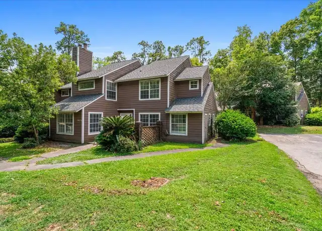 Property at 136 Luden Dr Unit B, Summerville, SC, 29483, 2 beds, 2.5 baths, [object Object]