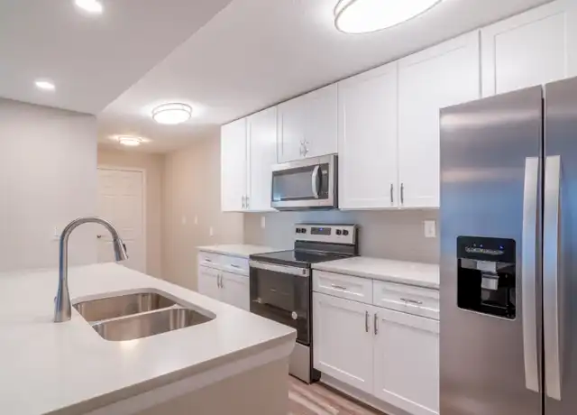 Property at 2100 Defoors Ferry Rd NW, Atlanta, GA, 30318, 1 bed, 1 bath, [object Object]