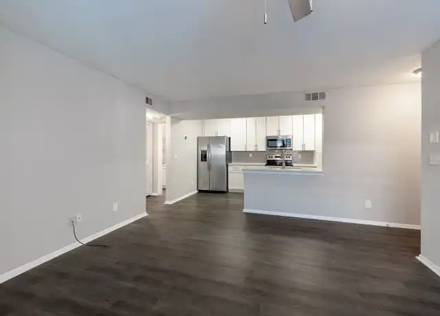 Property at 2100 Defoors Ferry Rd NW, Atlanta, GA, 30318, 1 bed, 1 bath, [object Object]