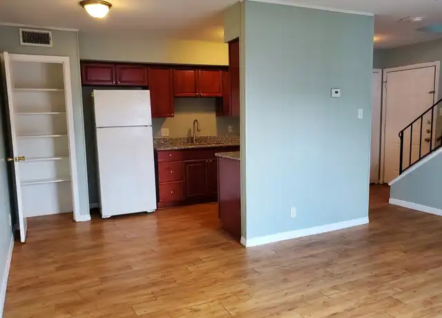 Property at 2206 Mission Hill Dr Unit 103, Austin, TX, 78741, 1 bed, 1.5 baths, [object Object]