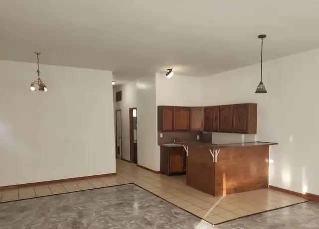 Property at 914 W Jackson St Unit 914, Muncie, IN, 47305, 2 beds, 1 bath, [object Object]