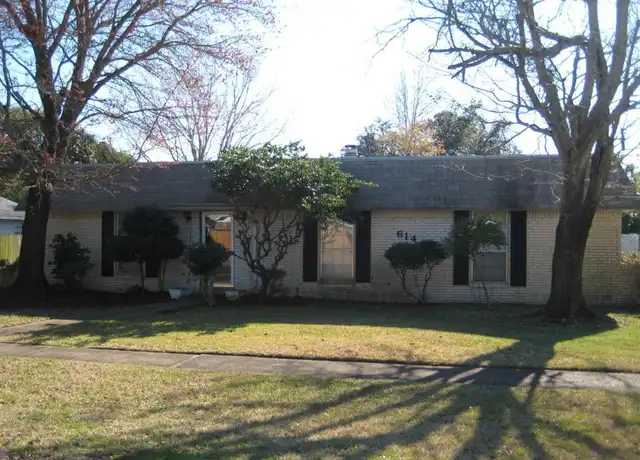 Property at 614 Mountain Dr, Destin, FL, 32541, 3 beds, 2 baths, [object Object]