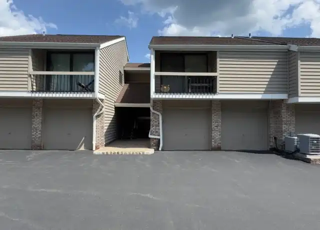 Property at 5 Evergreen Dr, Clinton, NJ, 08809, 1 bed, 1 bath, [object Object]