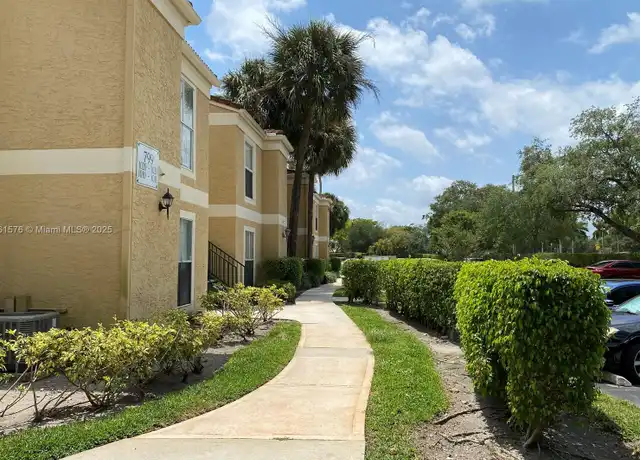 Property at 977 Riverside Dr #214, Coral Springs, FL, 33071, 1 bed, 1 bath, [object Object]