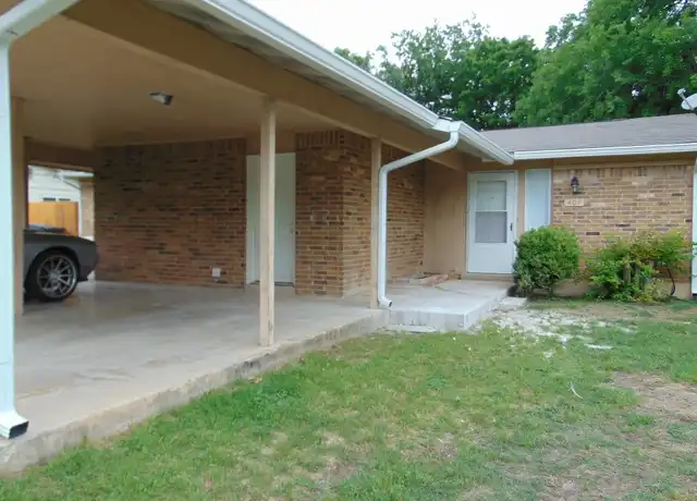 Property at 407 Live Oak St, Kyle, TX, 78640, 2 beds, 1 bath, [object Object]