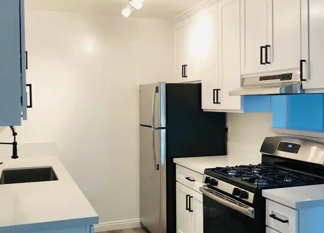 Property at "Lakewood Landing Apartments"- Lakewood Landing LLC - 12460 Lakewood Blvd, Downey, CA, 90242, 1 bed, 1 bath, [object Object]