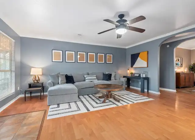 Property at 114 Grand Ave, Bacliff, TX, 77518, 2 beds, 1 bath, [object Object]