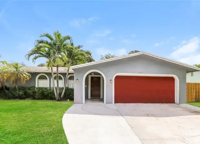 Property at 628 SW 18th Ave, Boca Raton, FL, 33486, 4 beds, 2 baths, [object Object]