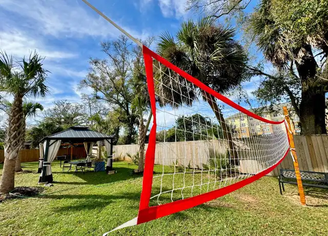 Property at 1810 W Gadsden St, Pensacola, FL, 32501, 3 beds, 2 baths, [object Object]