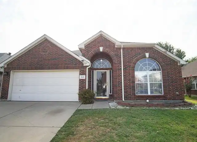 Property at 3526 Sedona Dr, Grand Prairie, TX, 75052, 4 beds, 2 baths, [object Object]