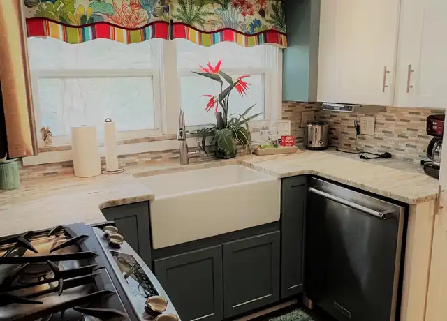 Property at 615 15th St #2, Virginia Beach, VA, 23451, 2 beds, 1 bath, [object Object]