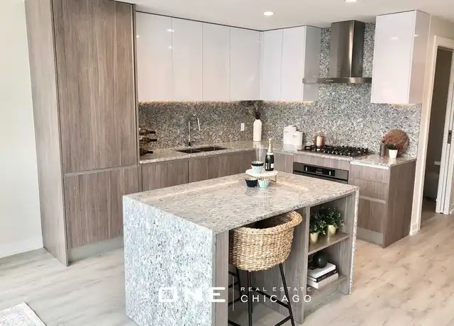Property at 1140 N Wells St Unit 4, Chicago, IL, 60610, 1 bed, 1 bath, [object Object]