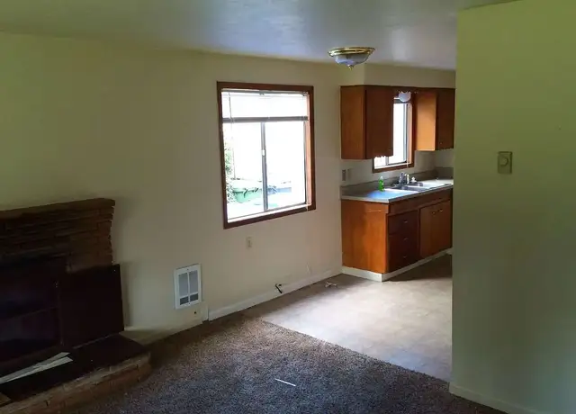 Photo of 2249 Lee St SE, Salem, OR 97301