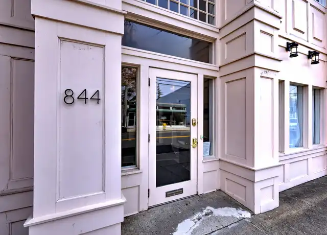 Property at 844 Grand Ave Unit 2, New Haven, CT, 06511, 3 beds, 1 bath, [object Object]