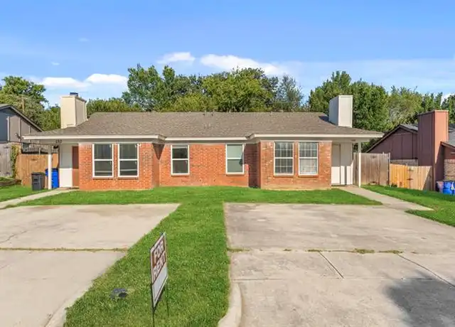 Property at 128 Oak Wood Ln, Kennedale, TX, 76060, 2 beds, 2 baths, [object Object]