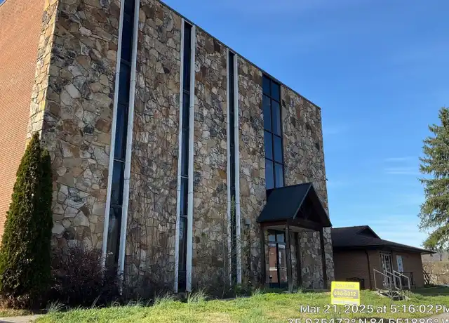 Property at 415 Devonia St Unit 00415D-101, Harriman, TN, 37748, 2 beds, 1 bath, [object Object]