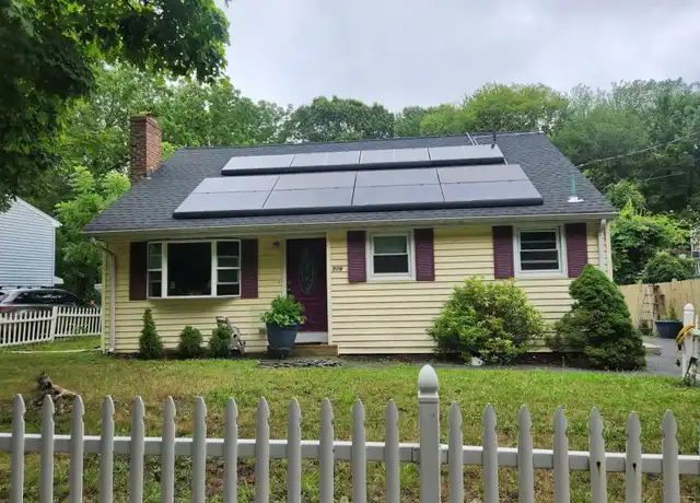 Property at 279 Howard St, Brockton, MA, 02302, 3 beds, 1 bath, [object Object]