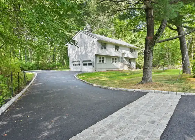 Property at 17 Silver Lakes Dr, Darien, CT, 06820, 4 beds, 2.5 baths, [object Object]