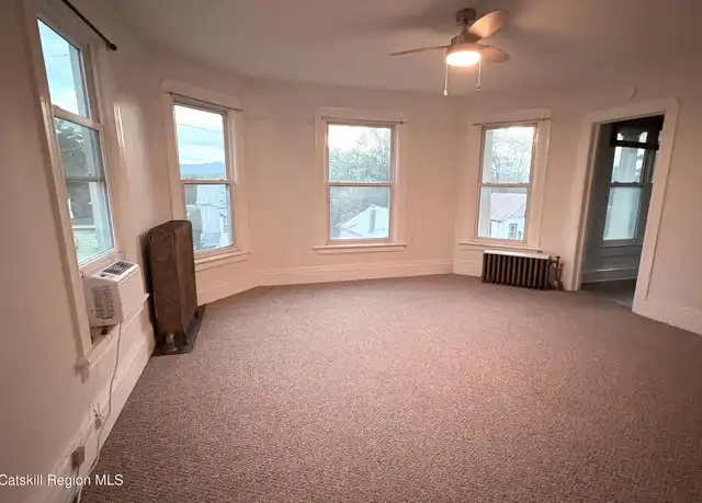 Property at 28 New St Unit 2w, Catskill, NY, 12414, 1 bed, 1 bath, [object Object]