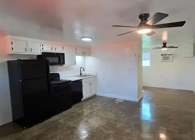 Property at The Pads on Johnson - 3204 Johnson St, Newport, AR, 72112, 1 bed, 1 bath, [object Object]