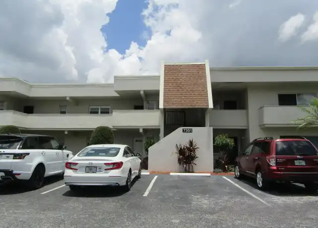 Property at 7351 W Country Club Dr N #202, Sarasota, FL, 34243, 2 beds, 2 baths, [object Object]