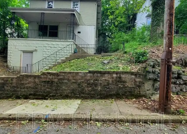 Property at 1721 Scott St, McKeesport, PA, 15132, 3 beds, 1 bath, [object Object]