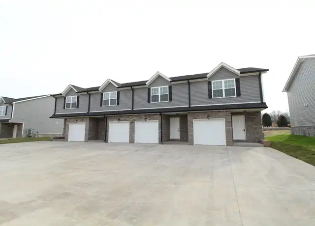 Property at 1725 Manning Dr Unit 4, Clarksville, TN, 37042, 3 beds, 2.5 baths, [object Object]