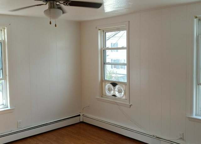 Photo of 28 Addison St Unit 2nd floor, Gloucester, MA 01930