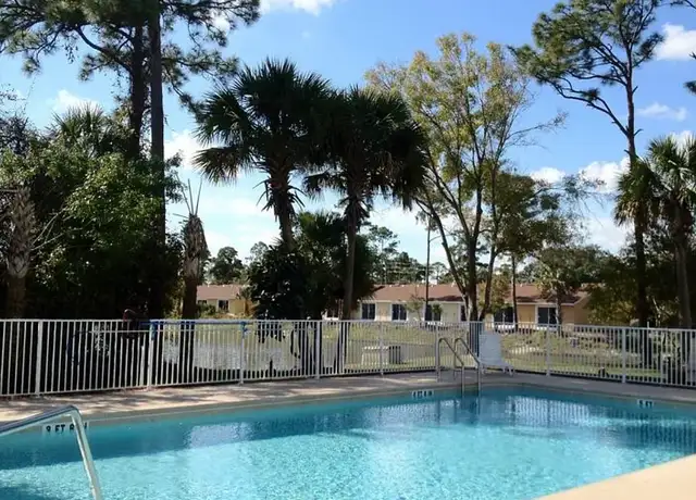 Photo of 2101 Linda Sue Cir, Fort Pierce, FL 34982
