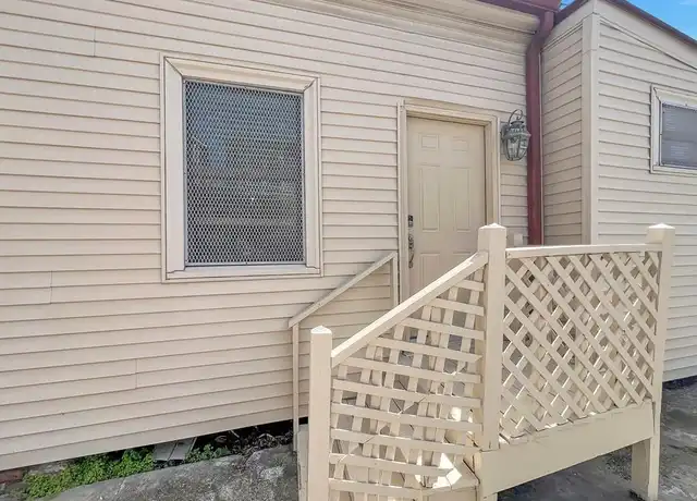 Property at 5926 Magazine St Unit A, New Orleans, LA, 70115, 1 bed, 1 bath, [object Object]