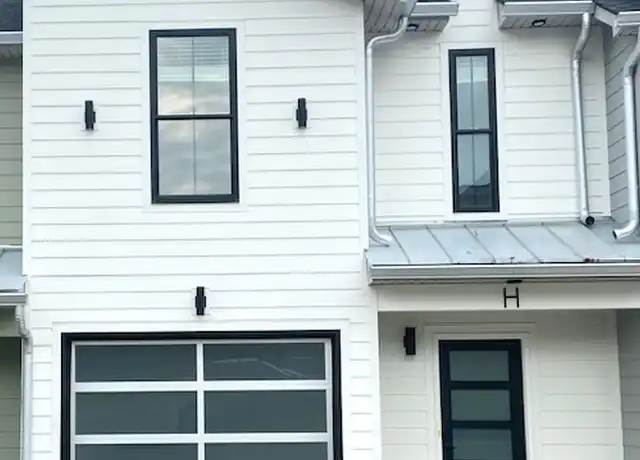 Property at 160 Excell Rd Unit H, Clarksville, TN, 37043, 3 beds, 2.5 baths, [object Object]