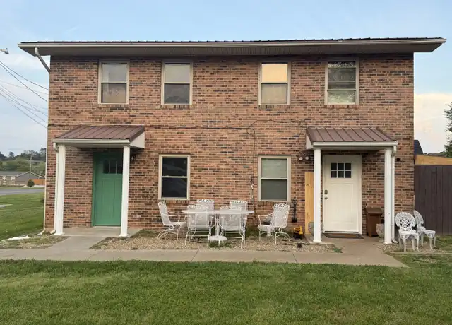 Property at 3239 Blue Springs Rd, Strawberry Plains, TN, 37871, 2 beds, 1.5 baths, [object Object]