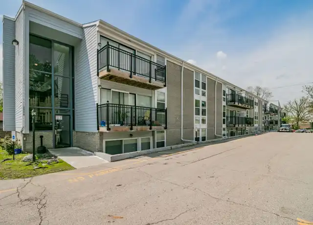 Property at 720 W Michigan Ave, Jackson, MI, 49201, 2 beds, 1 bath, [object Object]