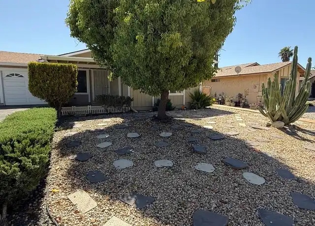 Property at 318 Marian Way, Banning, CA, 92220, 2 beds, 1 bath, [object Object]
