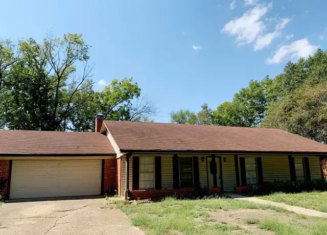 Property at 5313 Athens Dr, Tyler, TX, 75703, 3 beds, 2 baths, [object Object]