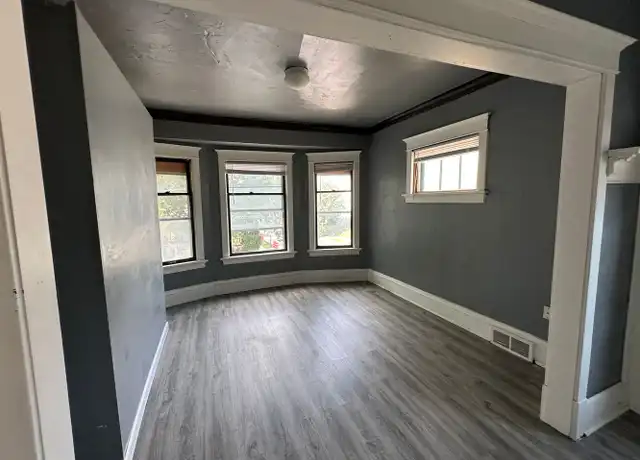 Property at 2876 N 26th St Unit 2876, Milwaukee, WI, 53206, 1 bed, 1 bath, [object Object]