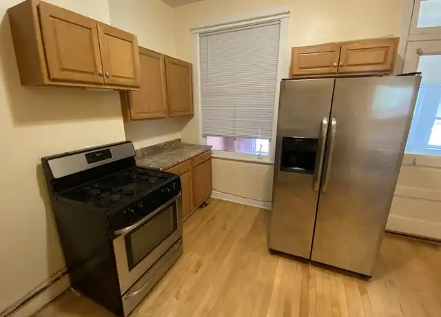 Property at 2960 N Lincoln Ave, Chicago, IL, 60657, 3 beds, 1 bath, [object Object]