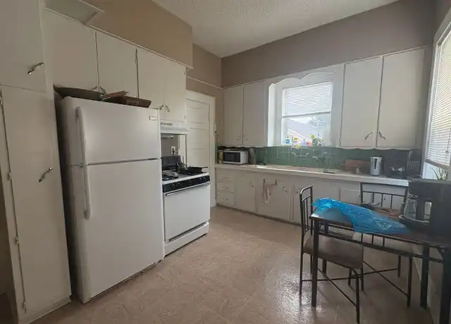Property at 117 W Phillips St Unit 10, Tyler, TX, 75701, 2 beds, 1 bath, [object Object]