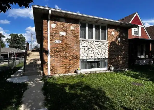 Property at 3255 S 61st Ct Unit 2, Cicero, IL, 60804, 3 beds, 1.5 baths, [object Object]