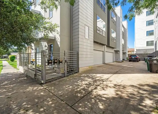 Property at 4706 Crawford St, Houston, TX, 77004, 3 beds, 3.5 baths, [object Object]