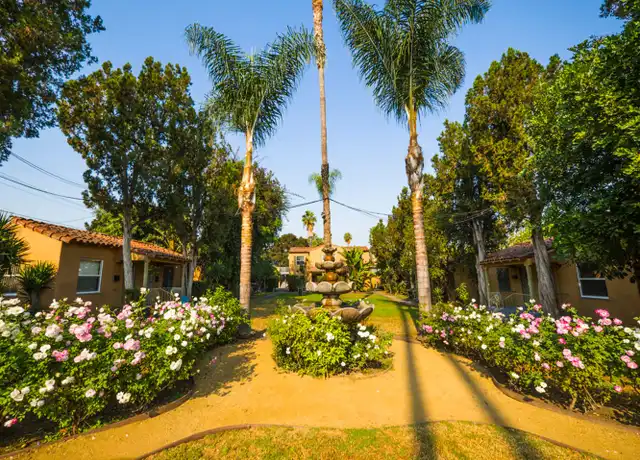 Property at 5225 De Longpre Ave Unit 0425289, Los Angeles, CA, 90027, 1 bed, 1 bath, [object Object]