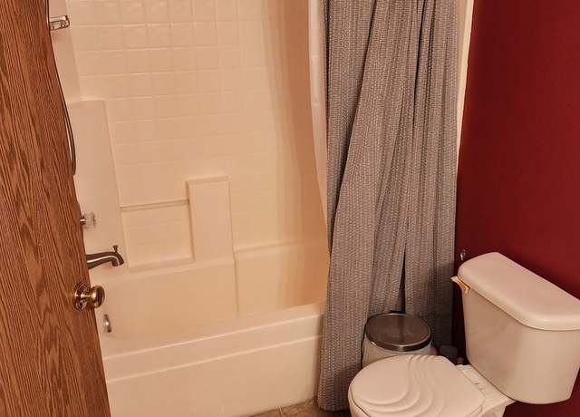 Photo of 10910 185th Ave E, Bonney Lake, WA 98391