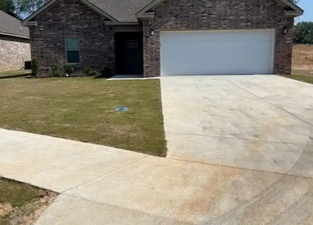 Property at 4818 Edgemont Dr, Jonesboro, AR, 72405, 3 beds, 2 baths, [object Object]