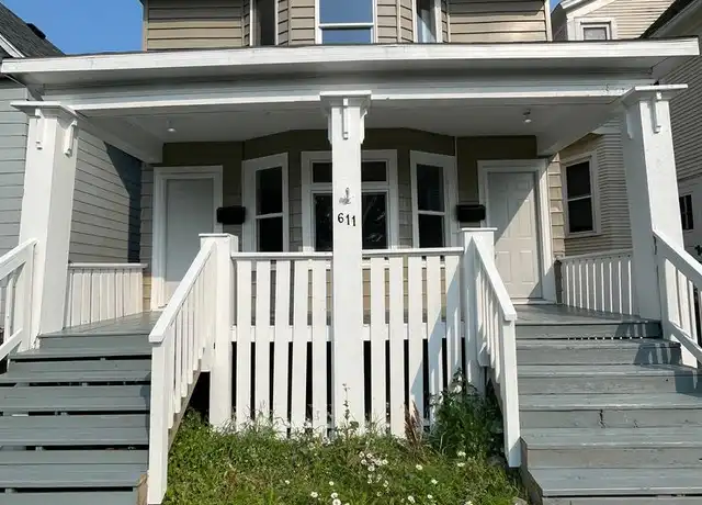 Property at 611 E 6th St Unit 1 (Lower), Duluth, MN, 55805, 2 beds, 1 bath, [object Object]