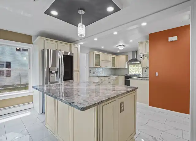 Property at 40 Olney Ave, Lincoln, RI, 02865, 4 beds, 3 baths, [object Object]