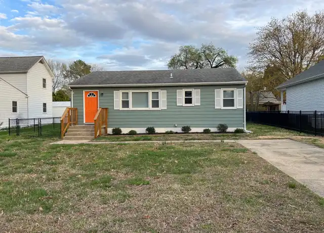 Property at 150 5th St, Colonial Beach, VA, 22443, 3 beds, 1 bath, [object Object]