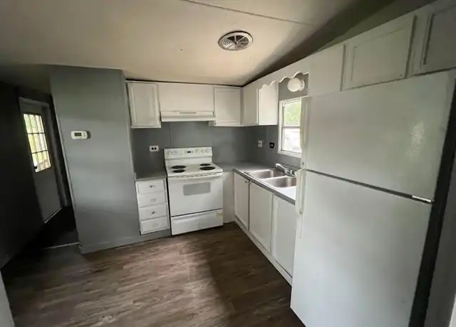 Property at 38 Pine Forest Loop, Louisburg, NC, 27549, 2 beds, 1 bath, [object Object]