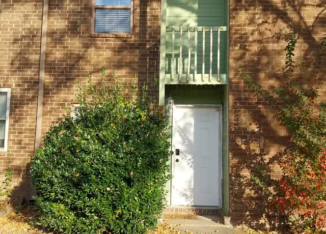 Property at 1304 N Nashville Ave Unit 1, Russellville, AR, 72801, 2 beds, 1.5 baths, [object Object]