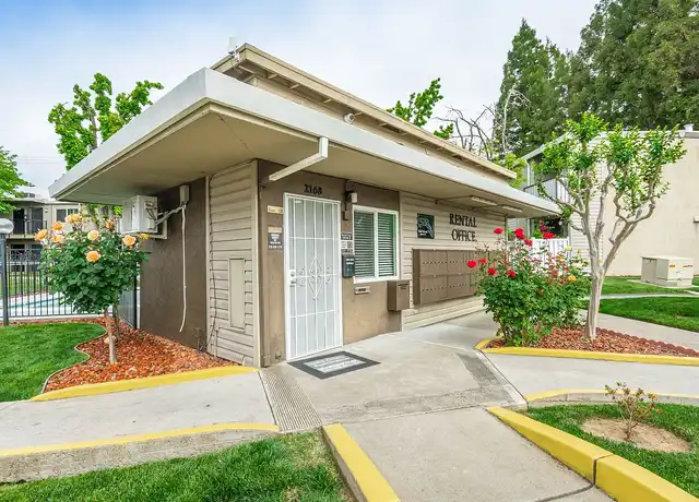 Property at Gold Creek Apartments - 2168 Benita Dr, Rancho Cordova, CA, 95670, 2 beds, 1 bath, [object Object]